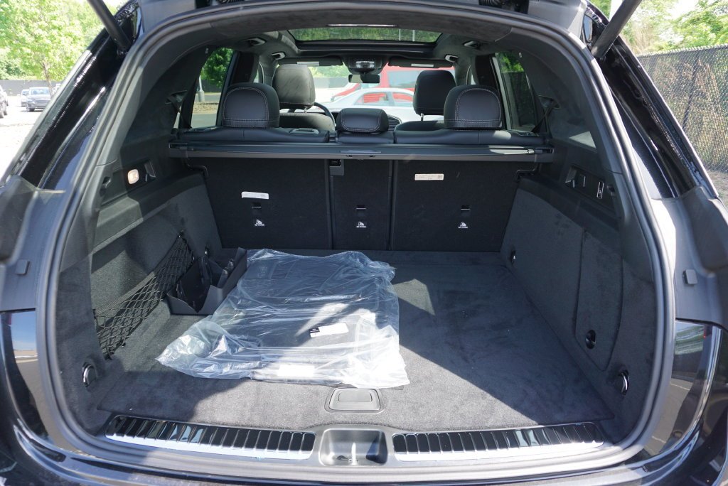 New 2026 Obsidian Black Metallic Mercedes-Benz GLE 63 S AMG® image 40
