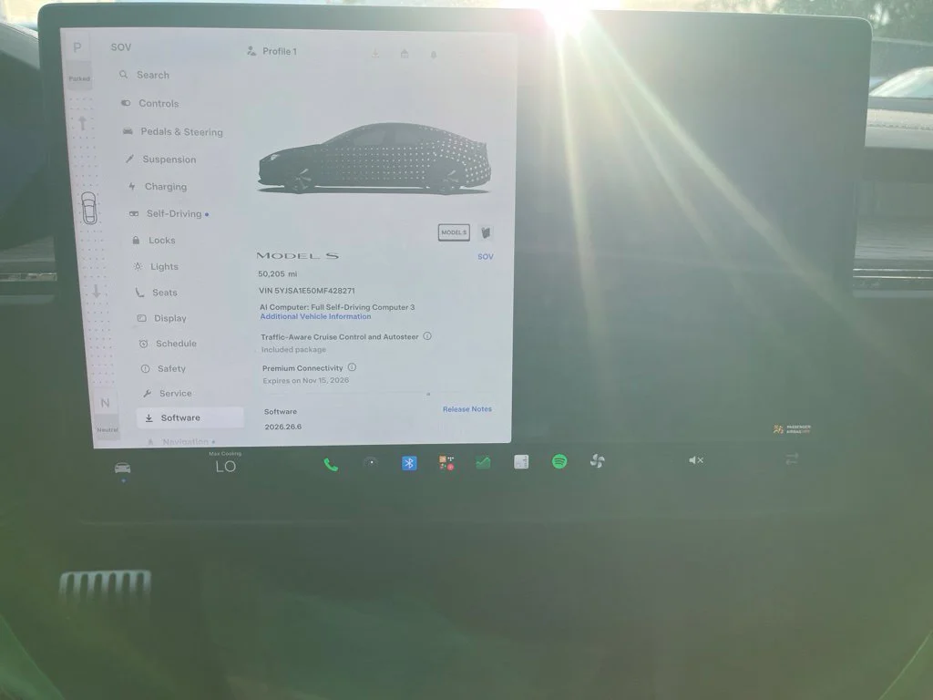 Used 2021  Tesla Long Range image 7