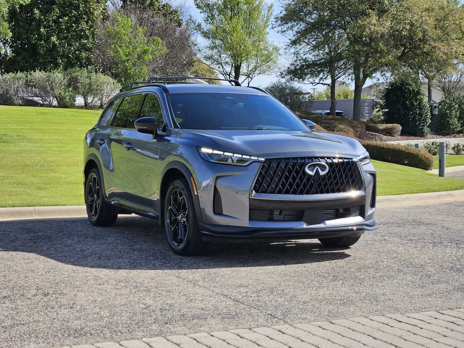 New 2026 GRAPHITE SHADOW INFINITI Sport AWD image 2