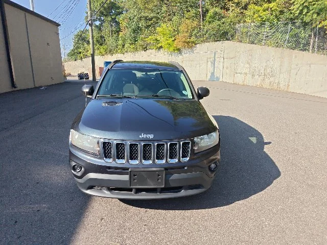 Used 2014 Maximum Steel Metallic Jeep Sport image 7