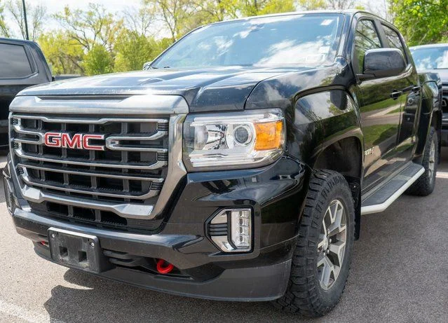 2022 GMC Canyon 4WD AT4 Crew Cab Short Box's photo