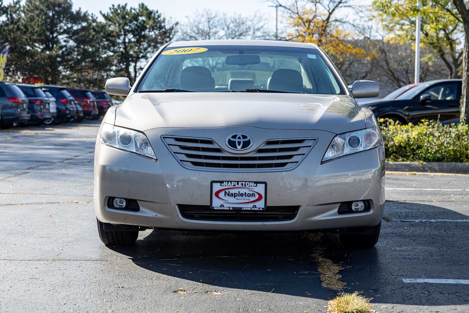 Used 2007 Desert Sand Mica Toyota LE image 2
