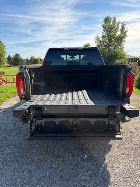 Certified Used 2021 Blue GMC SLT image 16