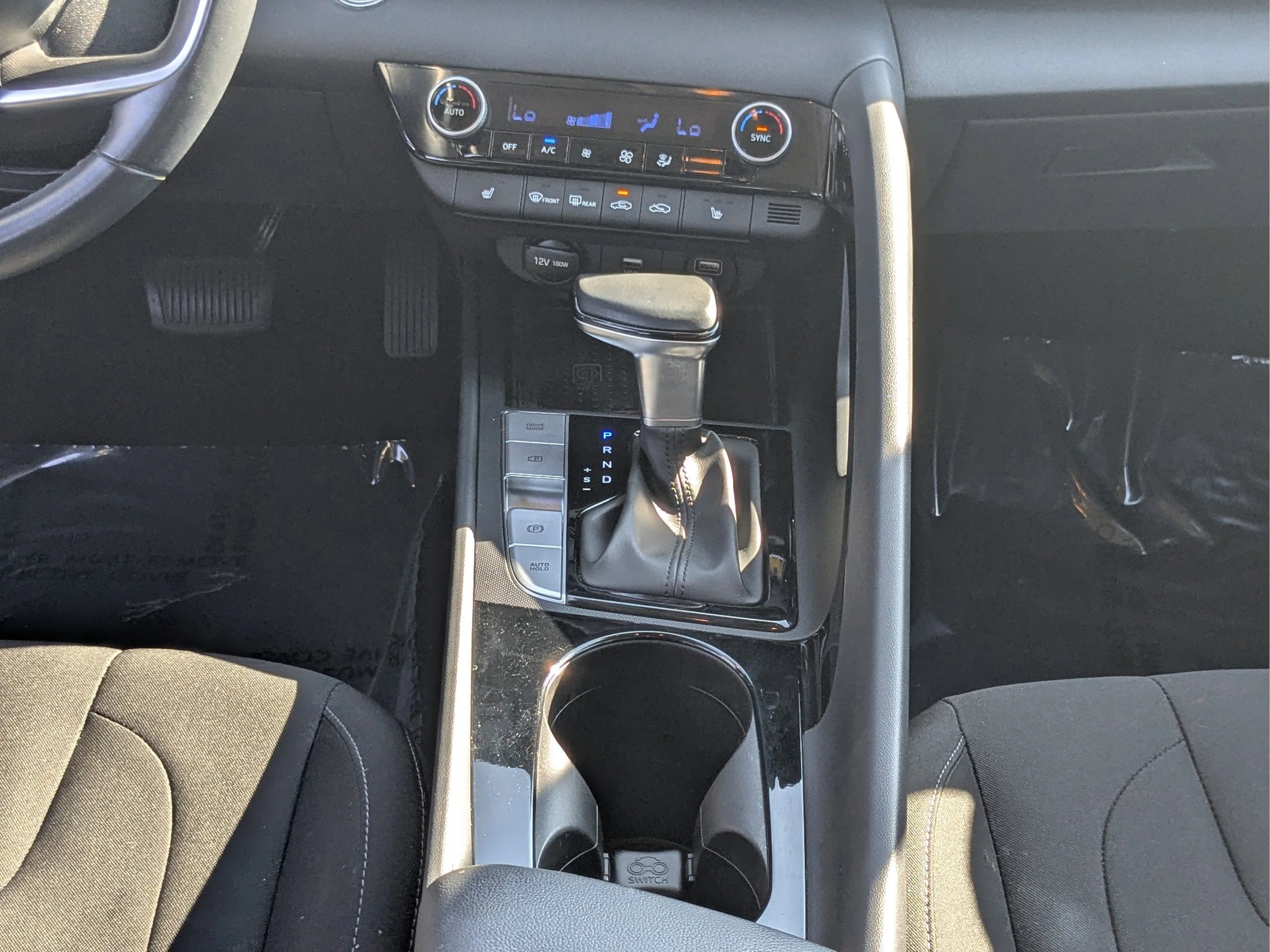 Used 2022 Phantom Black Hyundai SEL image 11