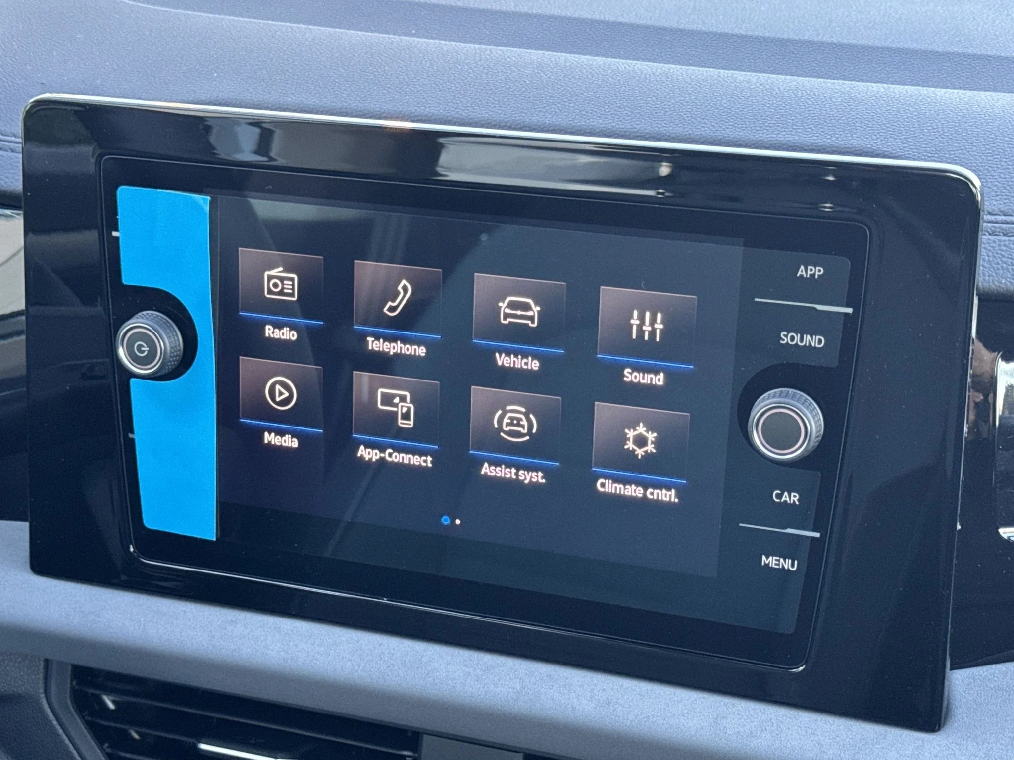 New 2027 Monument Gray Volkswagen SE image 25
