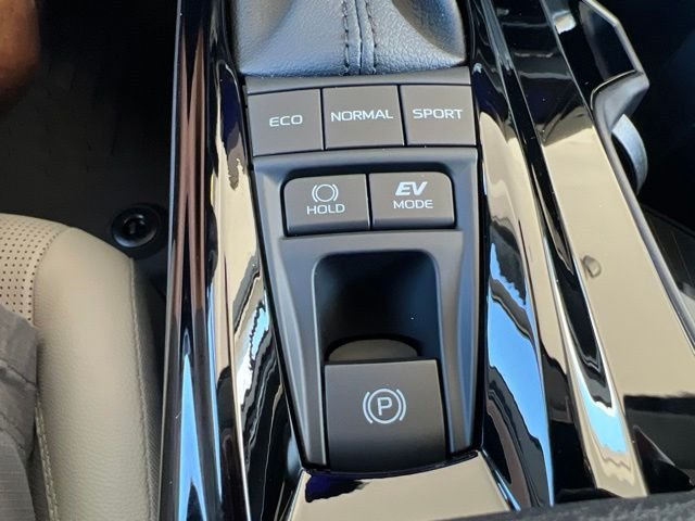 New 2026 Midnight Black Metallic Toyota  XLE image 31