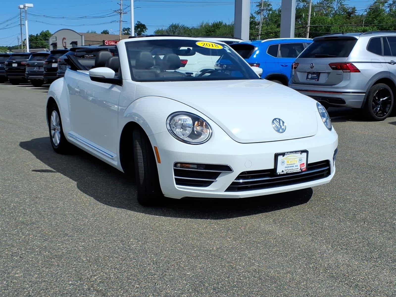 Used 2018 Pure White/Black Roof Volkswagen S image 3
