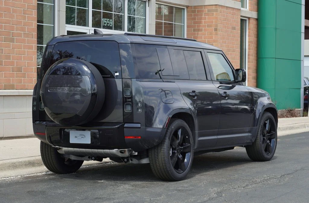 New 2026 Carpathian Grey Land Rover S image 6