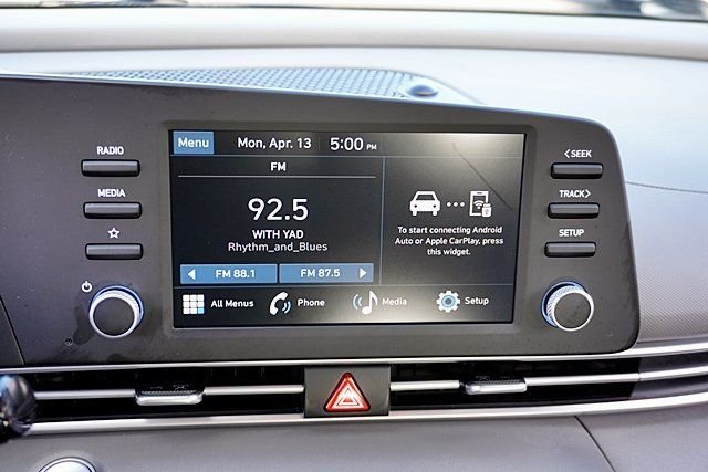 Used 2026 Gray Hyundai SEL Sport image 22