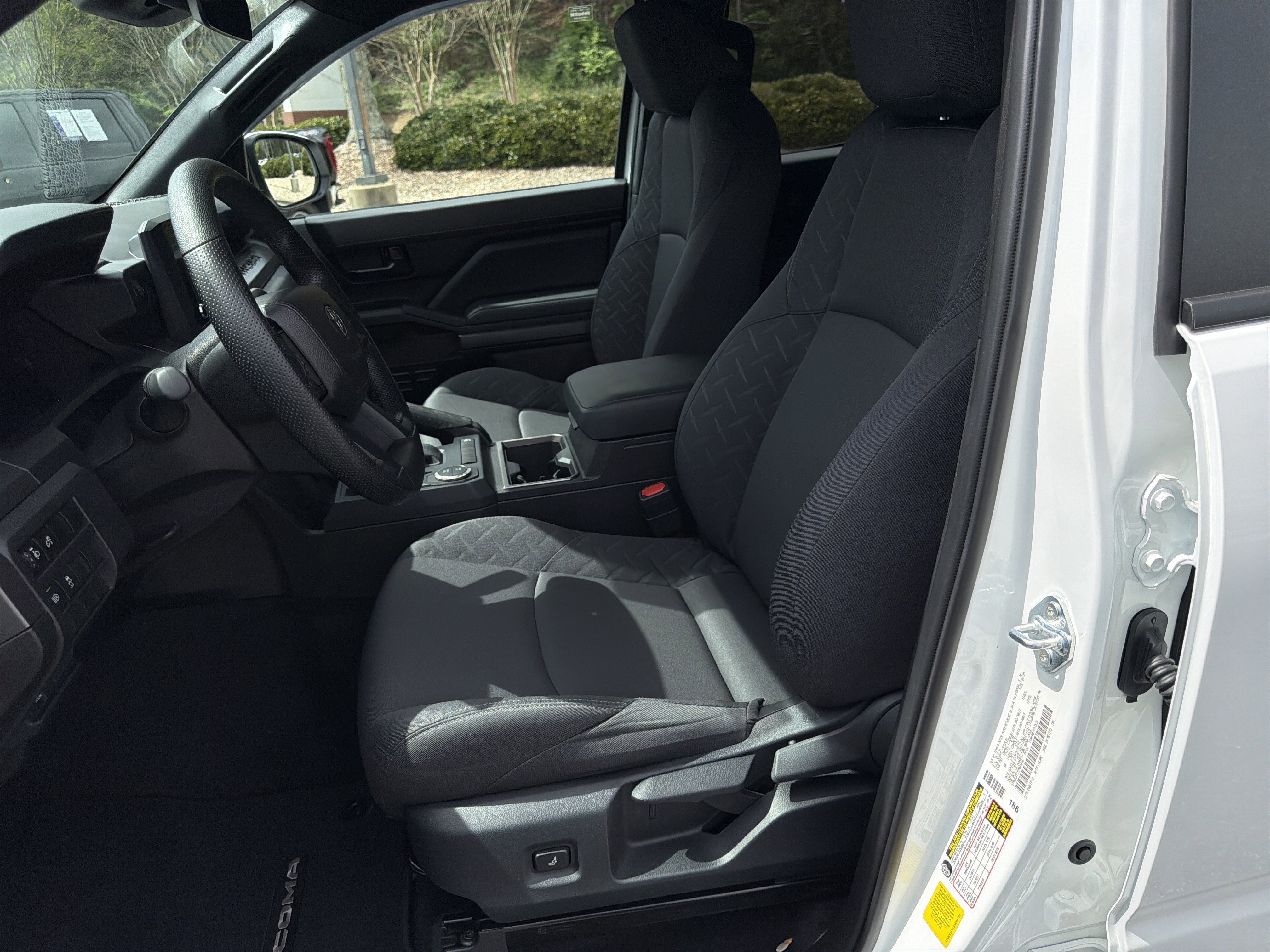 Used 2025 Ice Cap Toyota SR5 image 9
