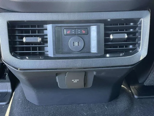 New 2026 Glacier Gray Metallic Tri-Coat Ford Platinum image 7
