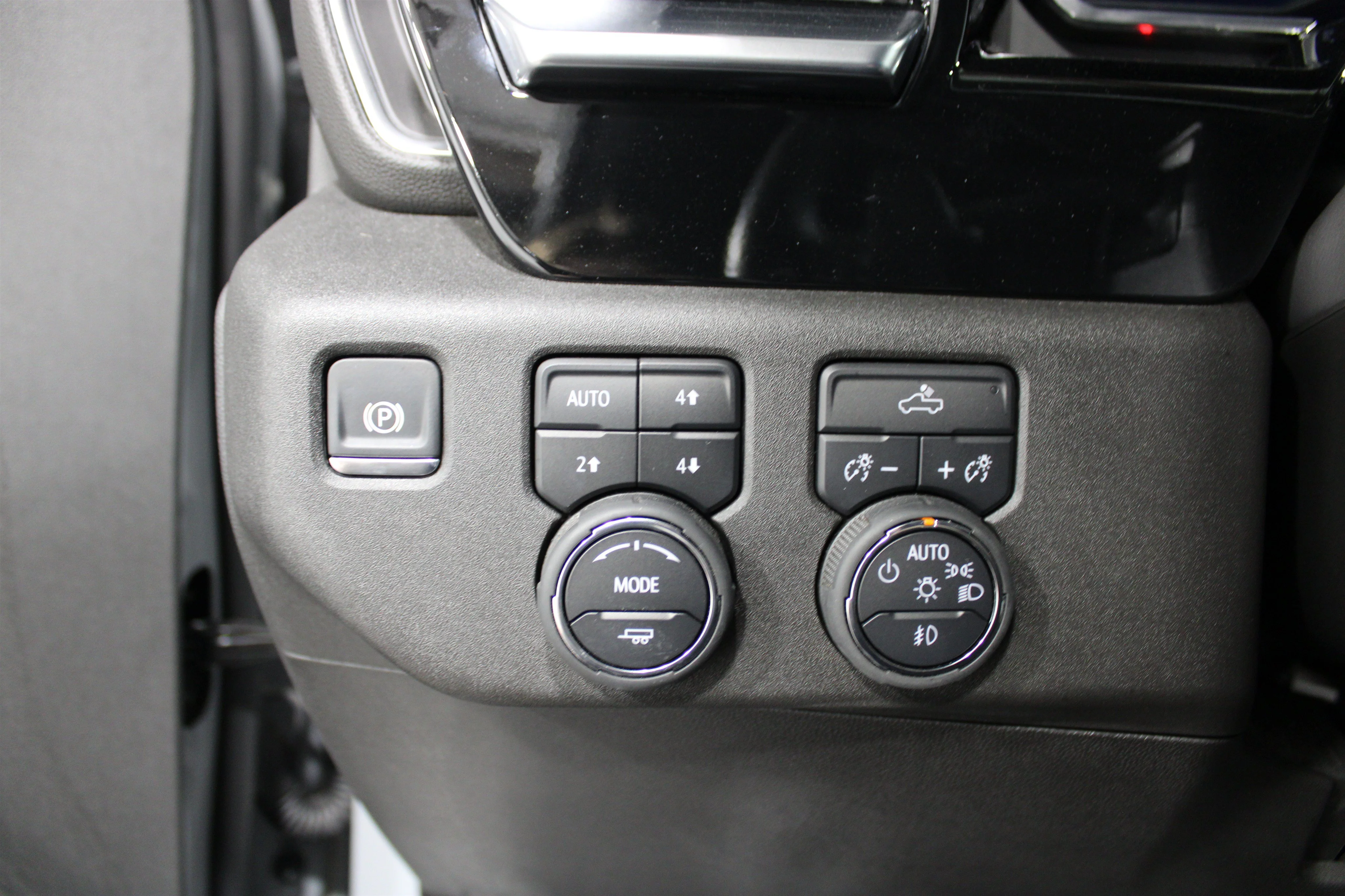 2024 Chevrolet Silverado 1500 RST - Photo 9