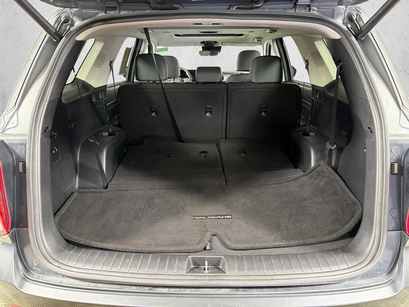 Used 2023 Gray Hyundai SEL image 20