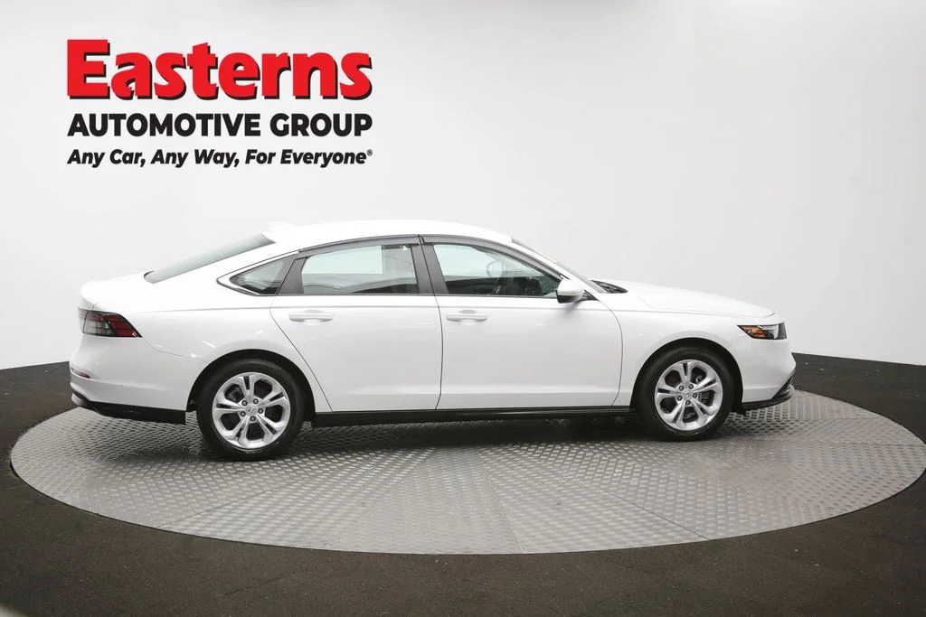 Used 2025 White Honda LX image 42