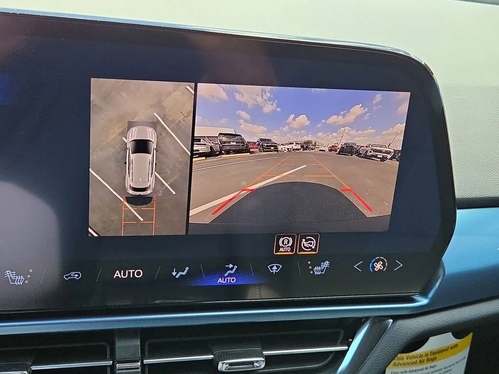 New 2026 Summit White Chevrolet LT image 7