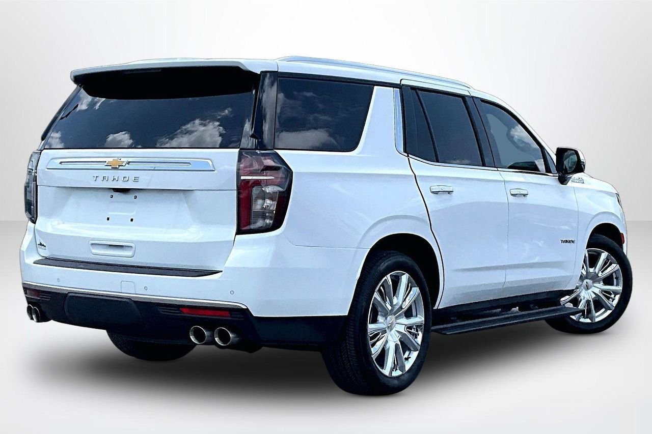 Used 2023 Summit White Chevrolet 4WD High Country image 6
