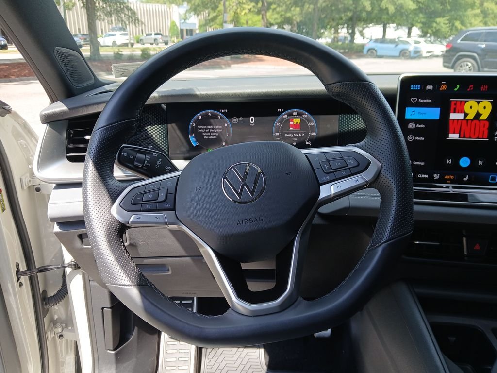 Used 2026 Beige Volkswagen 2.0T SE R-Line Black image 15