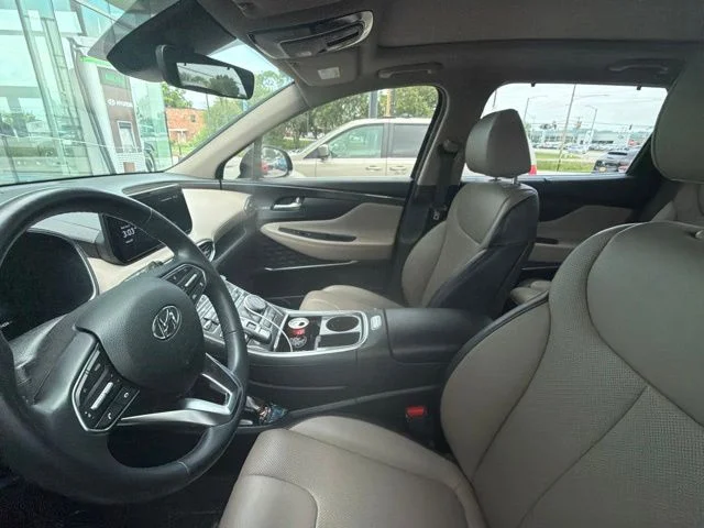Used 2023 Black Hyundai SEL image 5