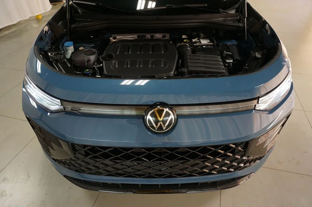 New 2026 Monterey Blue Pearl Volkswagen 2.0T SE R-Line Black image 28