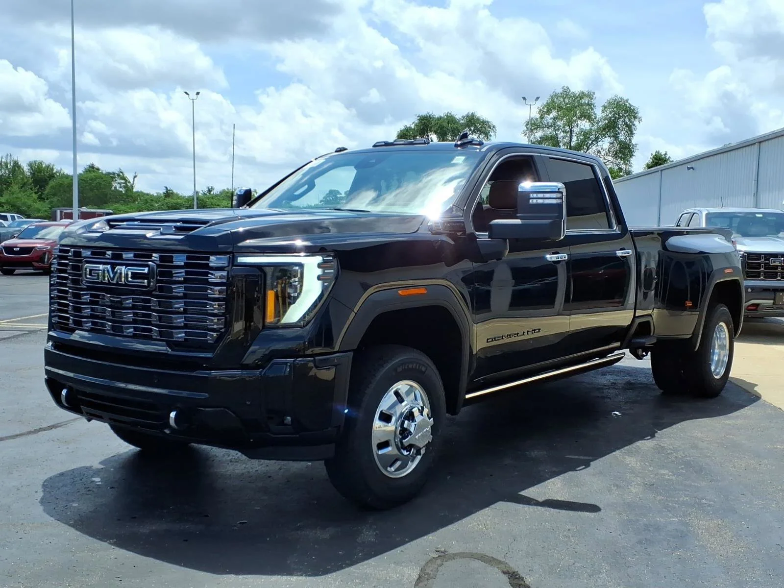 2026 GMC Sierra 3500HD Denali Ultimate - Photo 3