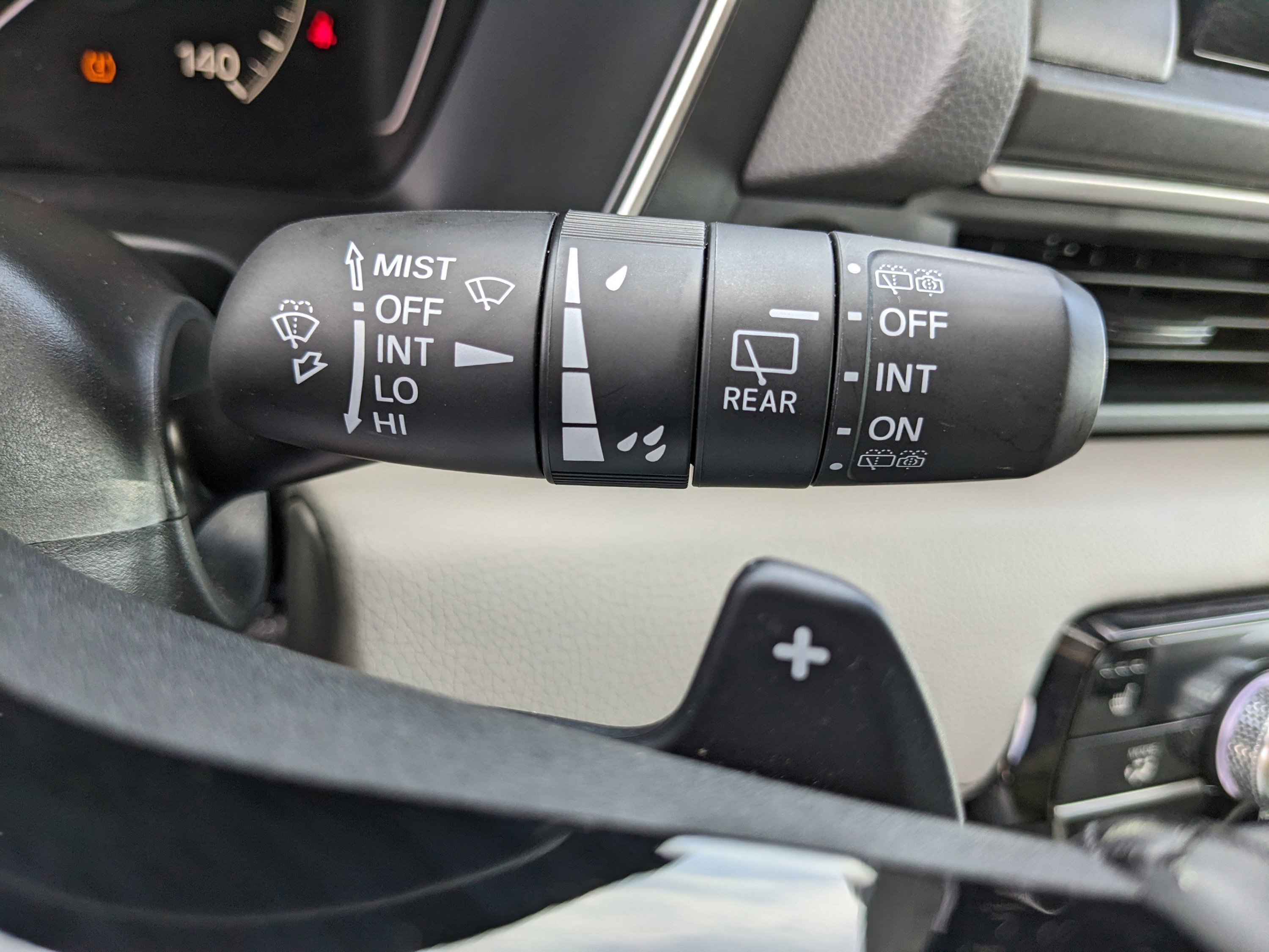 Used 2024 Silver Honda EX-L 8 Passenger image 34