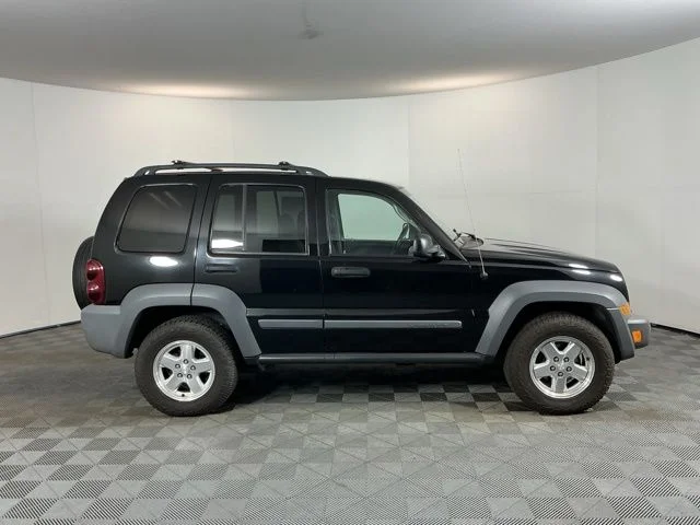 Used 2005 Black Jeep Sport image 4