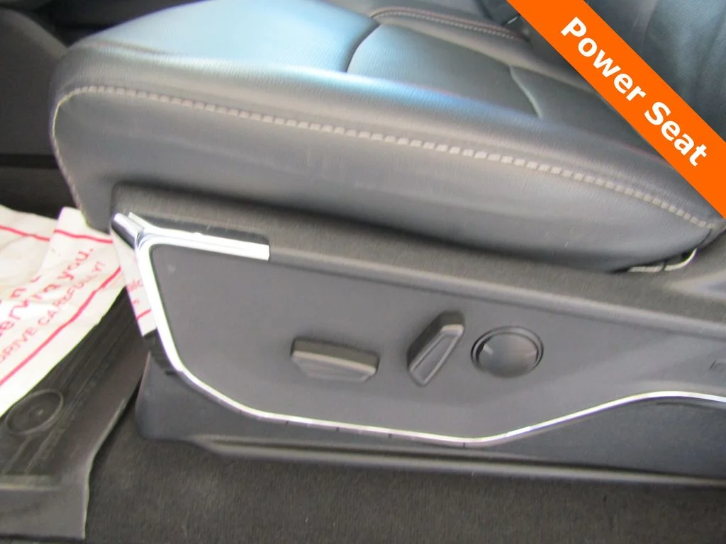 Used 2024 Oxford White Ford Lariat image 7