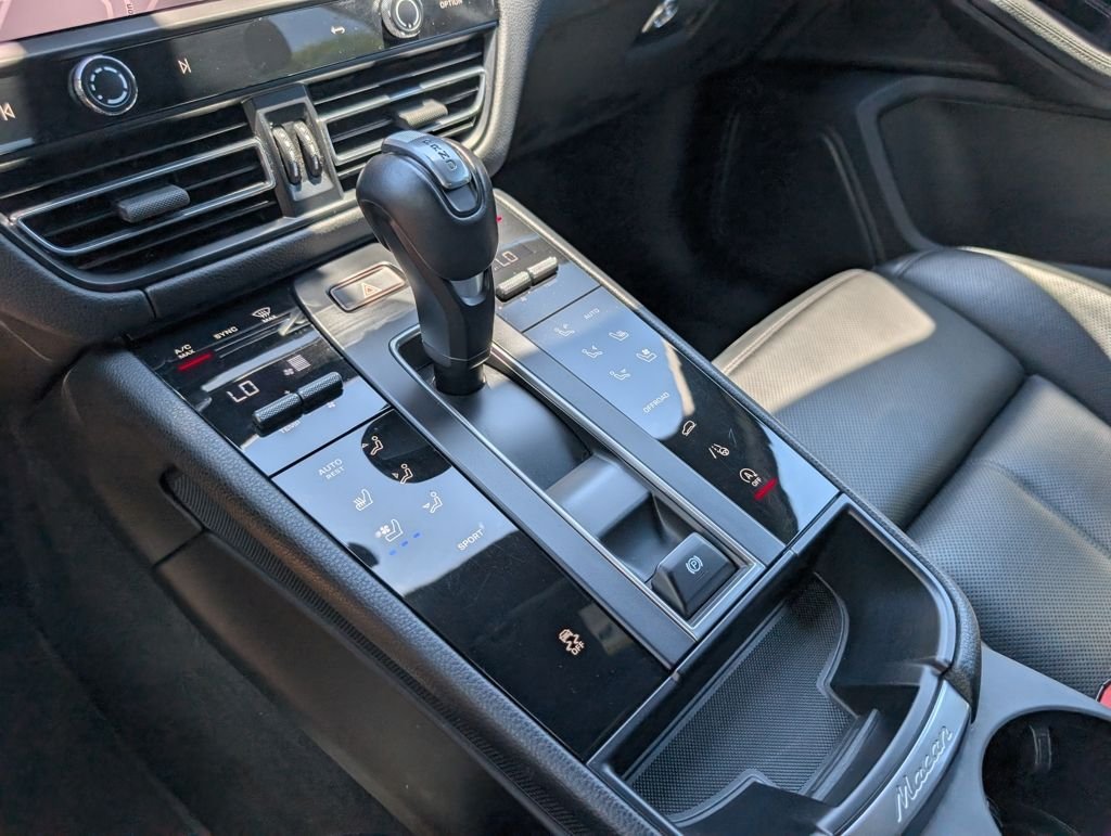 Used 2024 Black Porsche  image 17