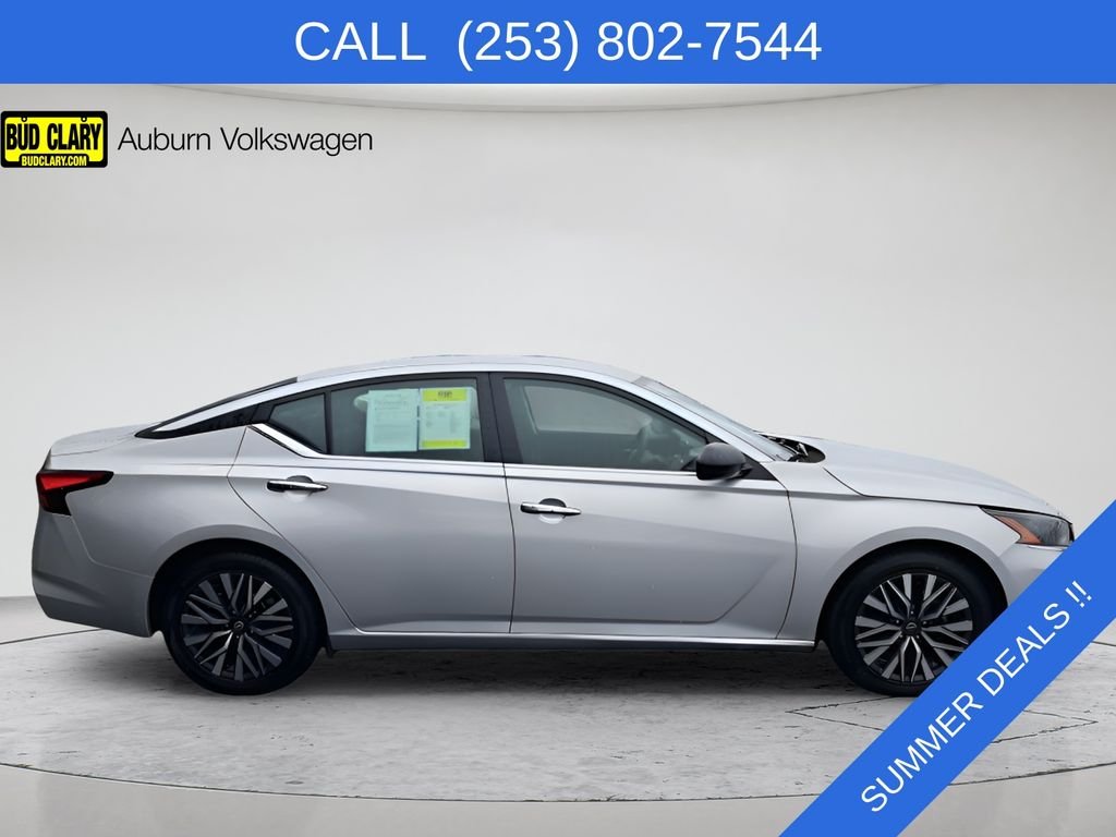 Used 2024 Silver Nissan 2.5 SV image 8