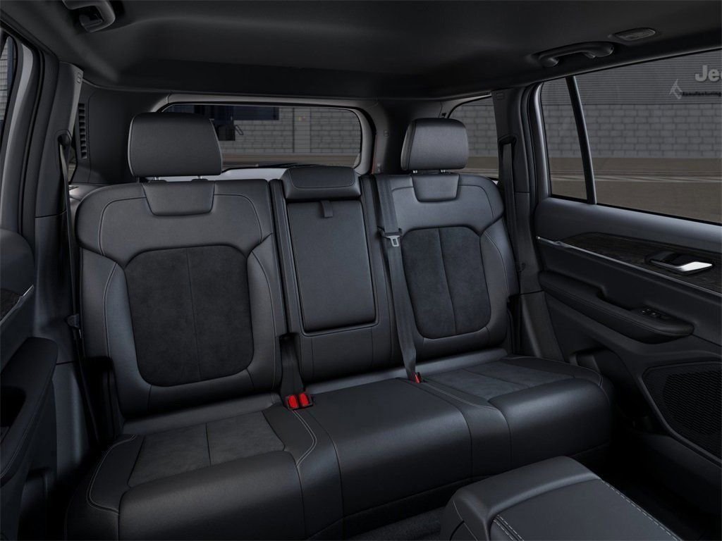 New 2026 Velvet Red Pearl-Coat Exterior Paint Jeep Laredo Altitude image 15