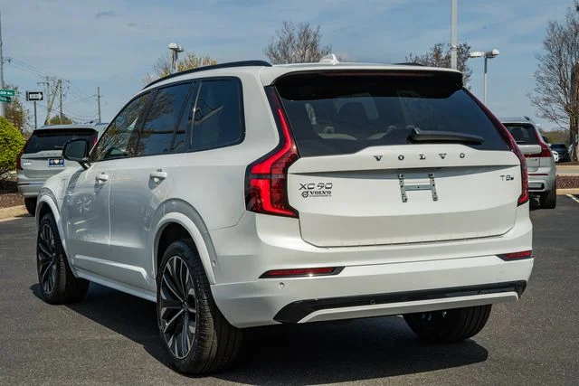 New 2026 Crystal White Volvo T8 Ultra image 5
