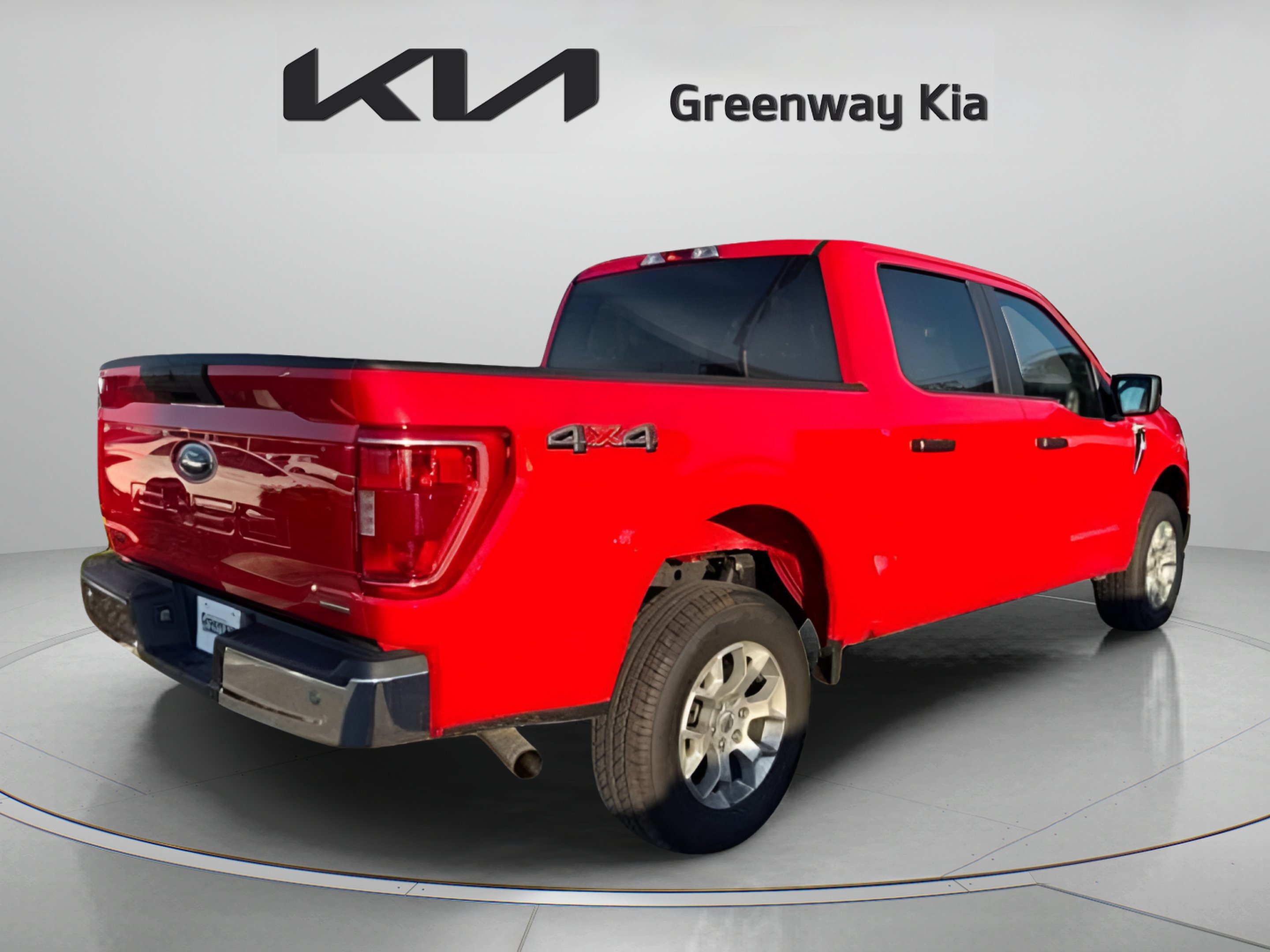 Used 2023 Race Red Ford XLT image 6