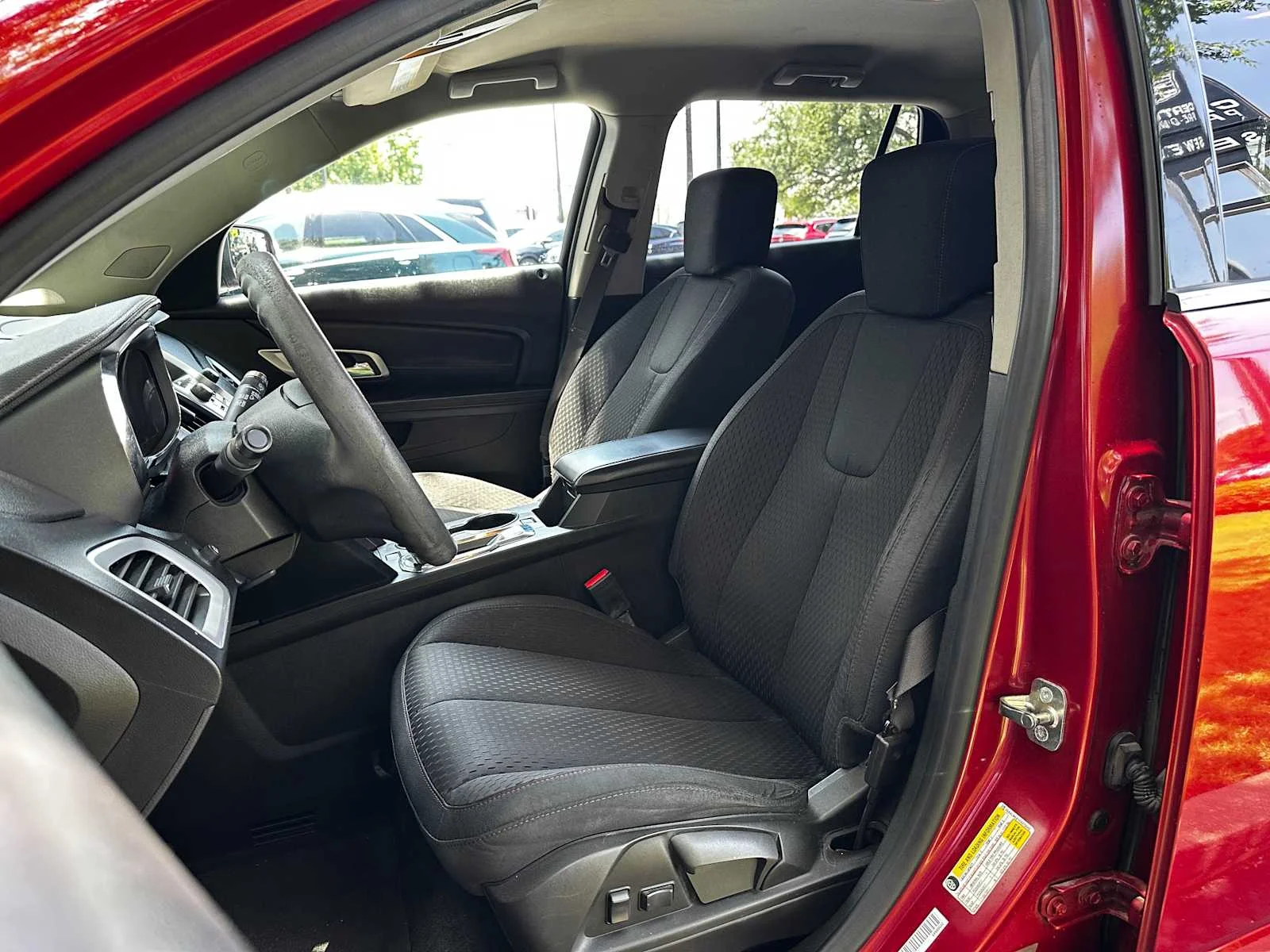 Used 2015 CRYSTAL RED TINTCOAT GMC SLE image 9