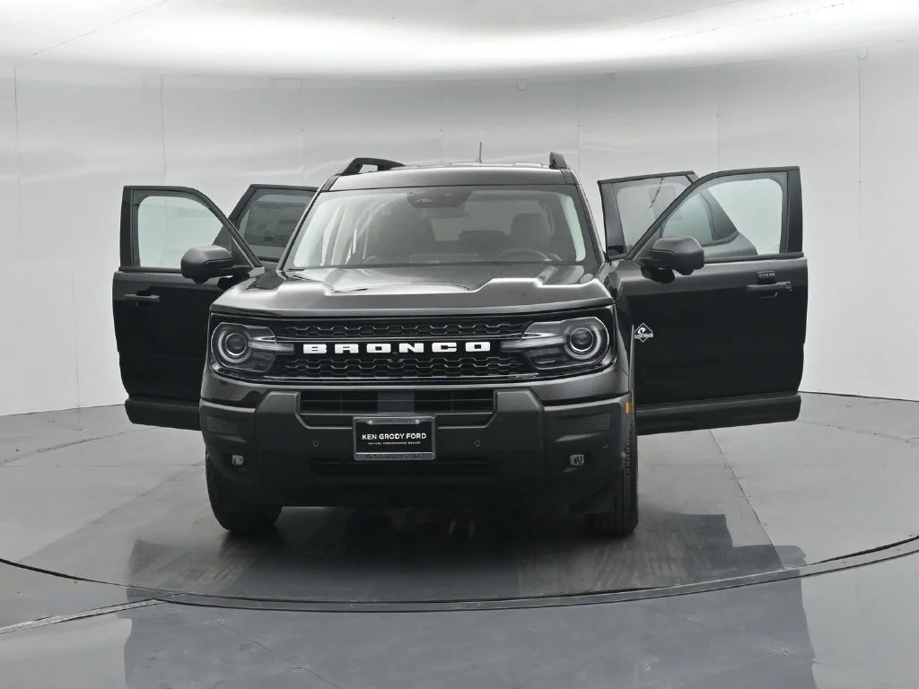 New 2026 Shadow Black Ford Outer Banks image 31