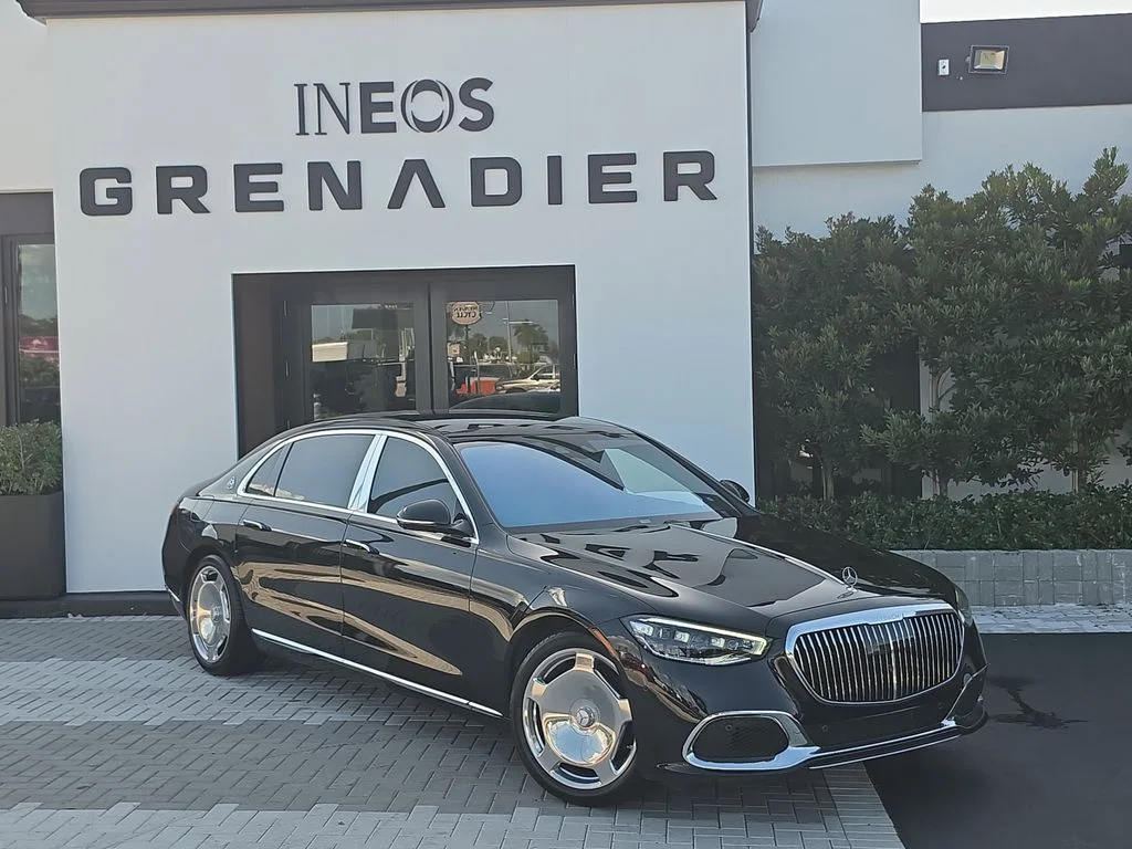 Used 2021 Black Mercedes-Benz Maybach S 580 image 2