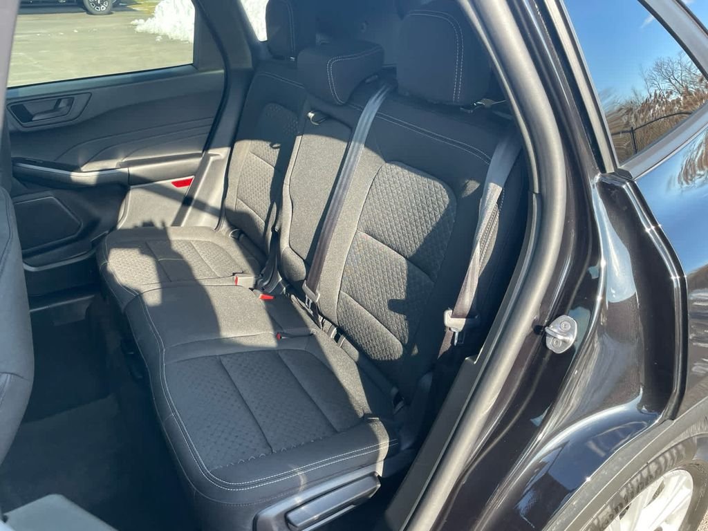 Used 2025 Black Ford Active image 31