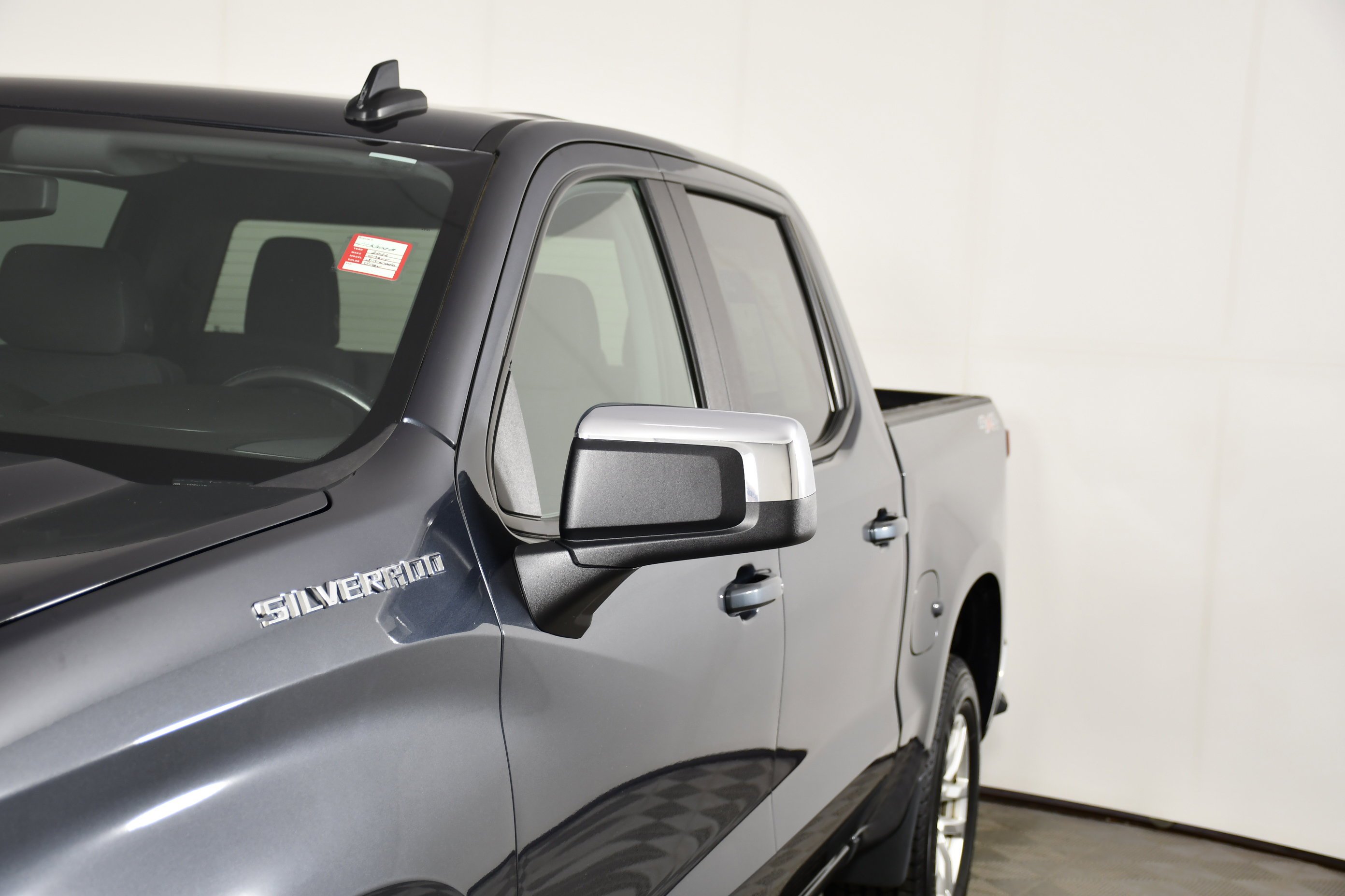 2022 Chevrolet Silverado 1500 LT - Photo 13