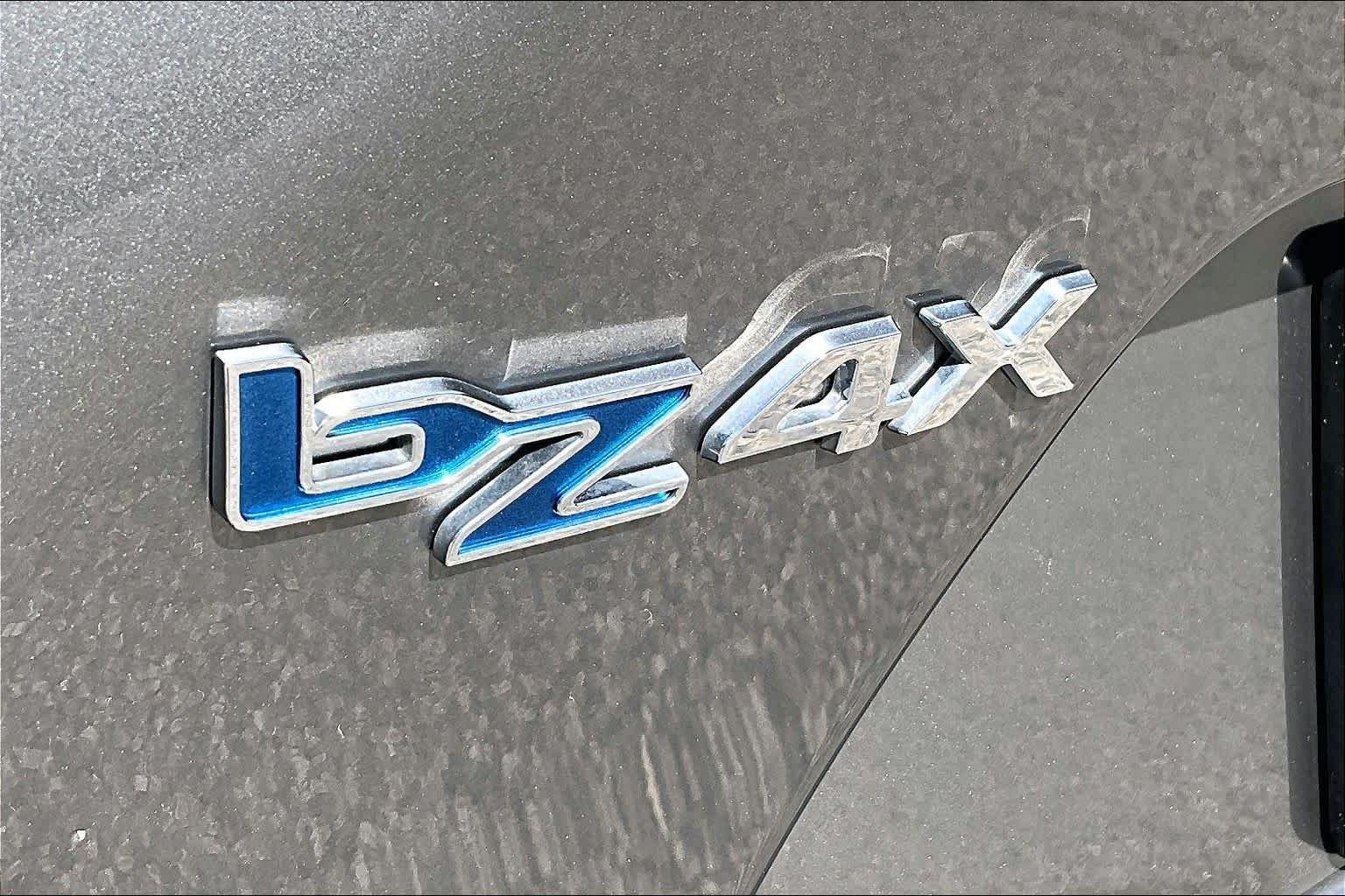 Certified Used 2024 Metal Toyota XLE image 9