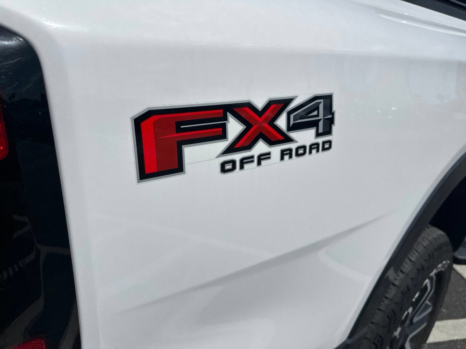 Certified Used 2024 Oxford White Ford Lariat image 14