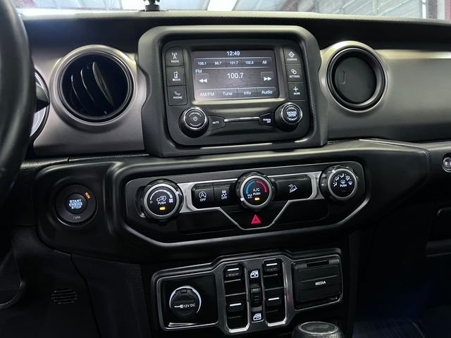 Used 2020 Gray Jeep Unlimited Sport S image 24