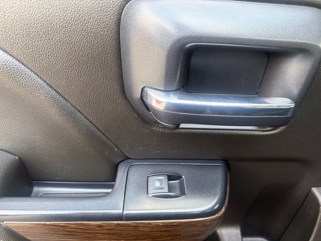 Used 2018 Green GMC Denali image 20