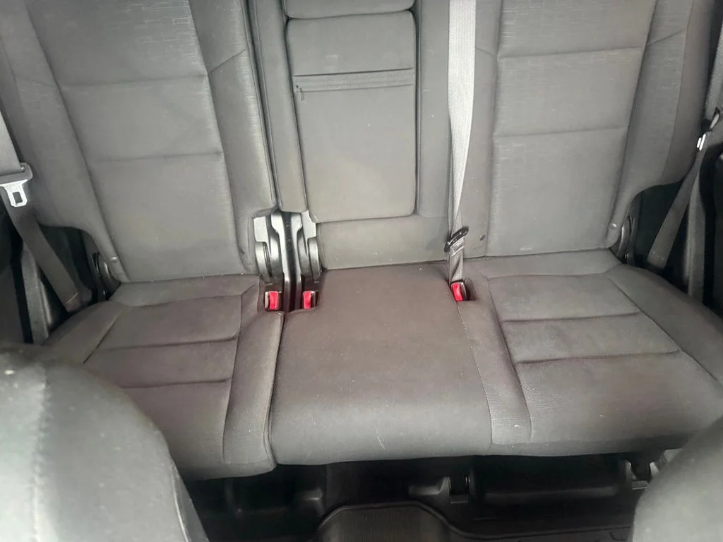 Used 2017 Billet Silver Metallic Clearcoat Jeep Laredo image 30