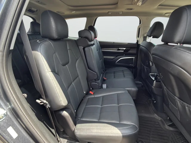 Used 2021 Gray Kia SX image 25