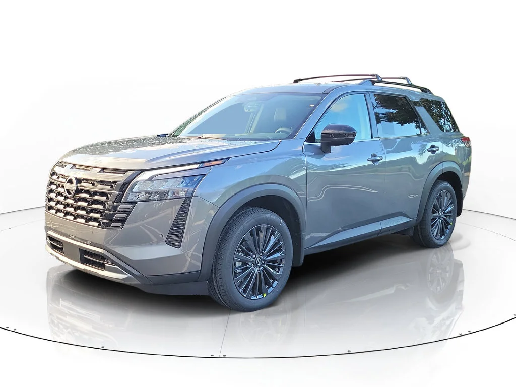 New 2026 Gray Nissan SL image 4