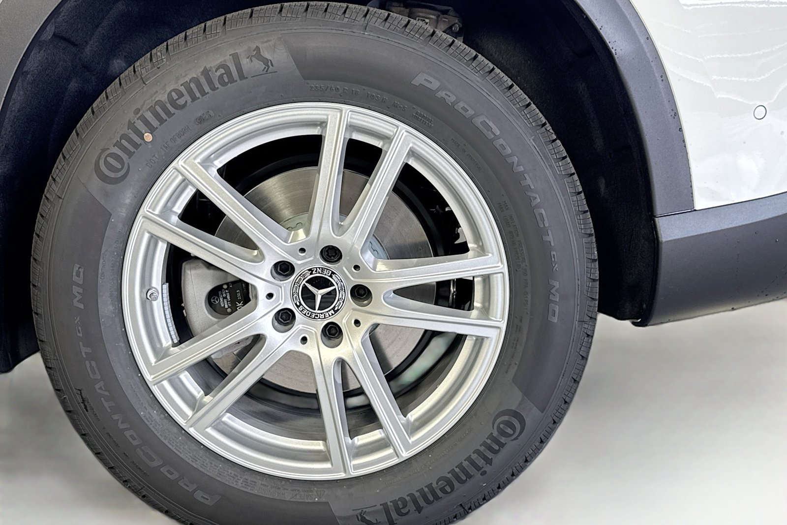 New 2026 Polar White Mercedes-Benz GLC 300 image 28