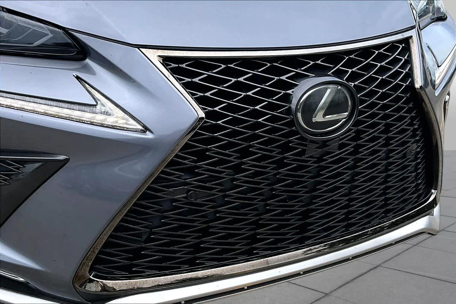 Used 2019 Nebula Gray Pearl Lexus F SPORT image 30