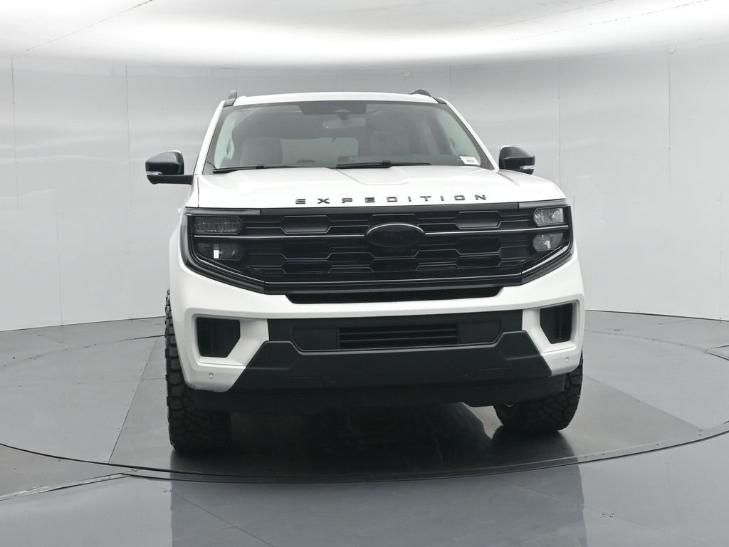 New 2026 Star White Metallic Tri-Coat Ford Active image 55