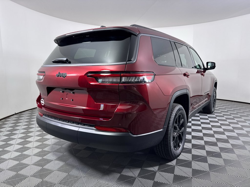 New 2026 Velvet Red Pearl-Coat Exterior Paint Jeep Laredo Altitude image 21