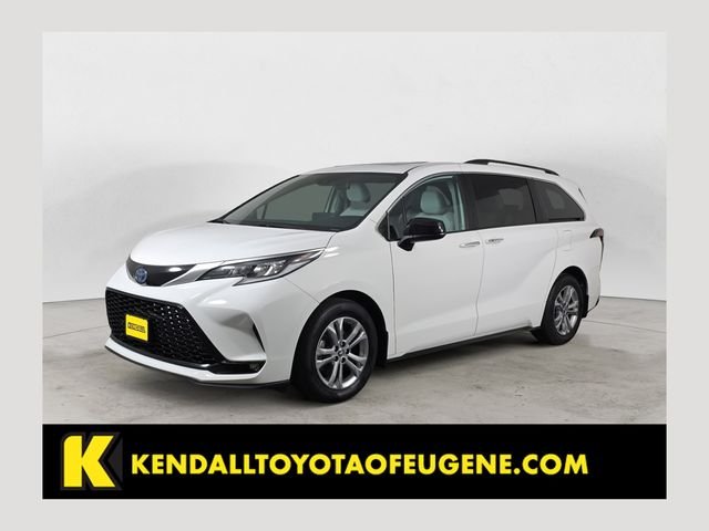 Used 2022 White Toyota XLE image 1
