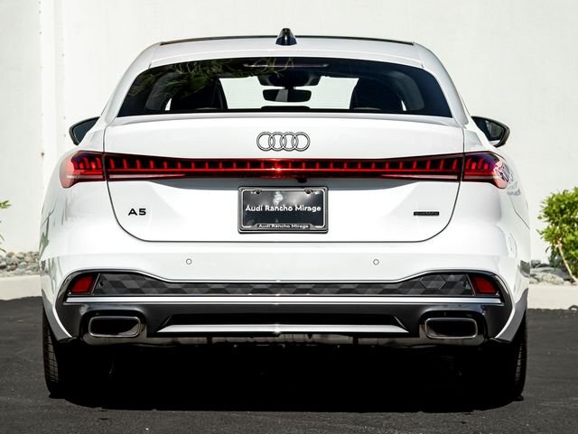 Used 2025 Glacier White Audi  image 9